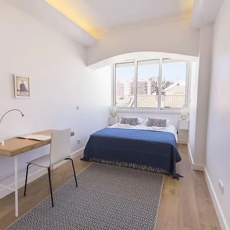 Lovelystay - Light & Comfy Flat