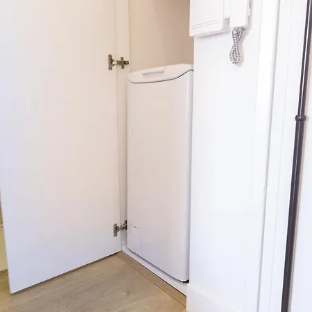 Lovelystay - Light & Comfy Flat Apartment Lisbon