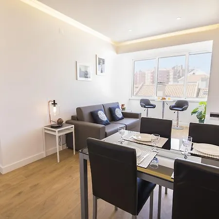 Lovelystay - Light & Comfy Flat * Lisbon