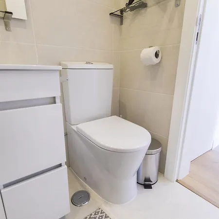 Lovelystay - Light & Comfy Flat Apartment Lisbon