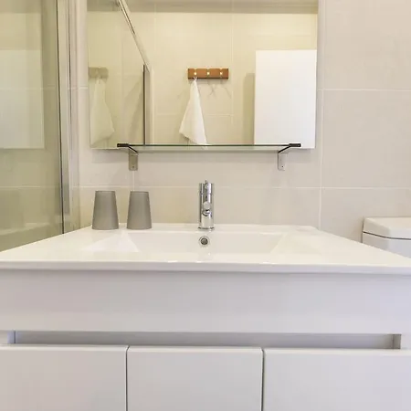 Lovelystay - Light & Comfy Flat Lisbon