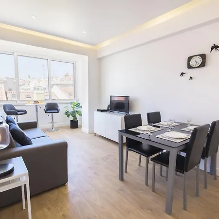 Lovelystay - Light & Comfy Flat Lisbona