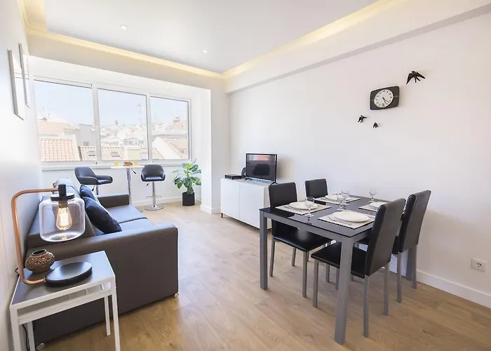 Lovelystay - Light & Comfy Flat Lissabon