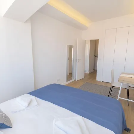 Lovelystay - Light & Comfy Flat *