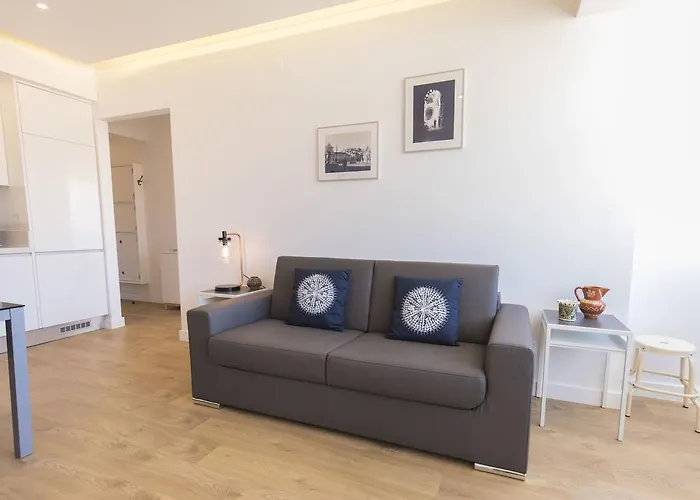 Lovelystay - Light & Comfy Flat Διαμέρισμα *