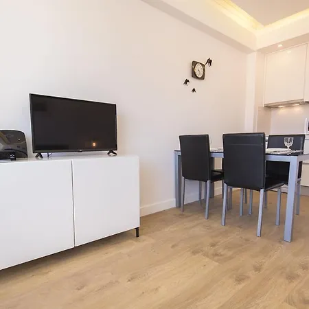 Lovelystay - Light & Comfy Flat * Lizbona