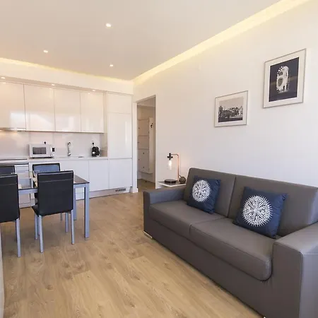 Lovelystay - Light & Comfy Flat Lizbona